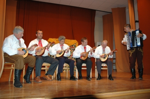 Hudobný folklór dospelých - okresná súťaž